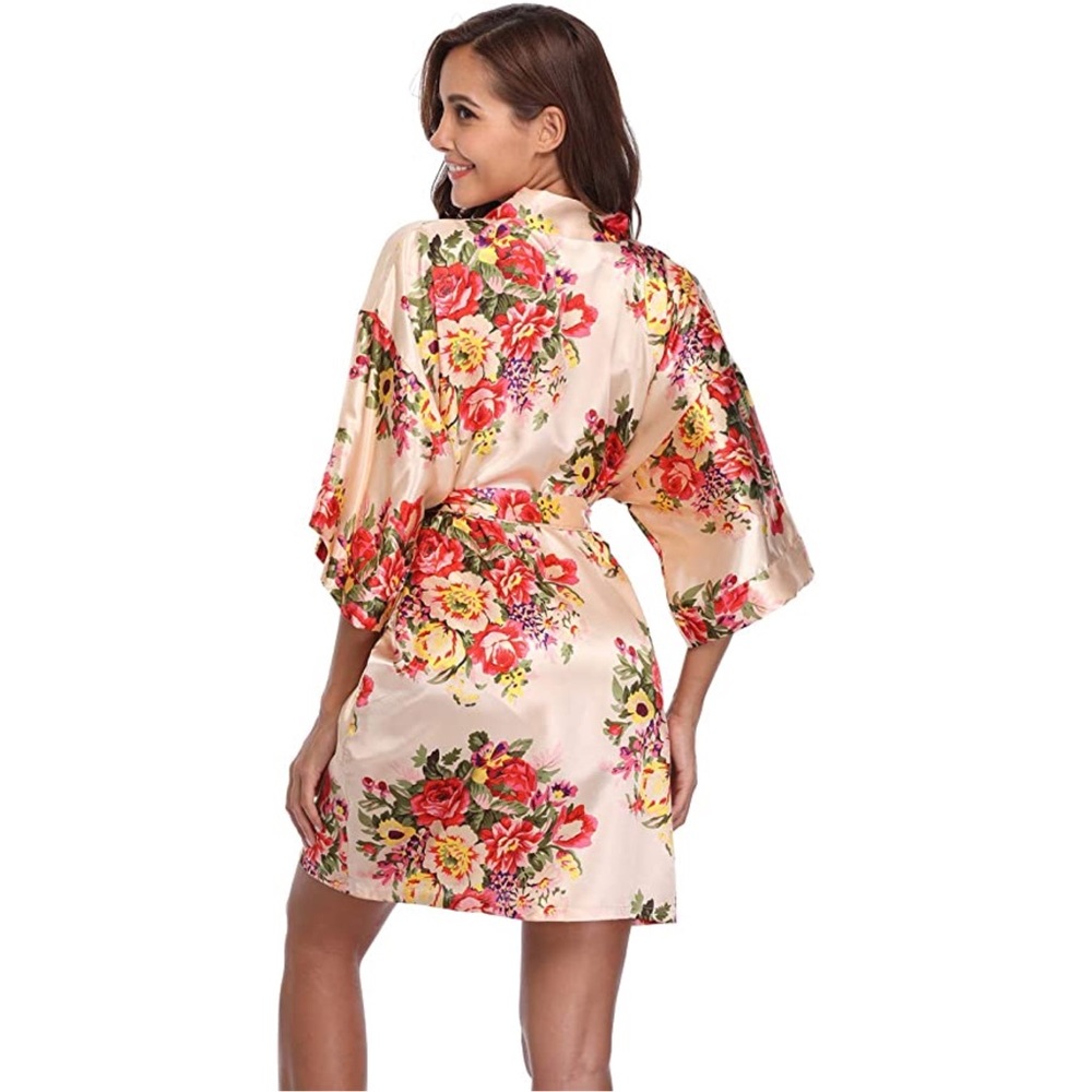 Miss to Mrs Pink Silk Floral Robe - Picture 4 of 14
